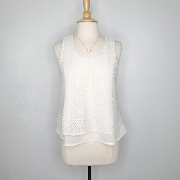 Candie's Cream Layered Chevron Lace Layered Sleeveless Top, Size L - Picture 1 of 10
